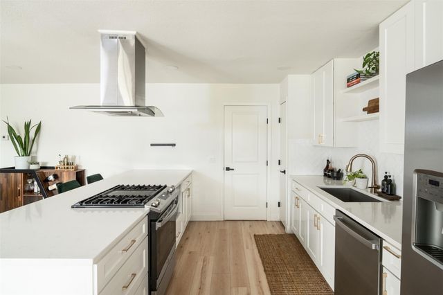 304 Skyloop DR, Austin, TX 78745