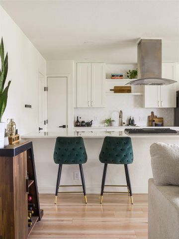 304 Skyloop DR, Austin, TX 78745