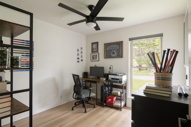 304 Skyloop DR, Austin, TX 78745