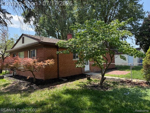 3912 S Gulley Road, Dearborn Heights, MI 48125