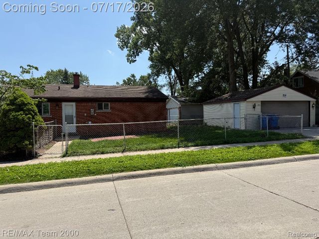 3912 S Gulley Road, Dearborn Heights, MI 48125