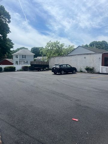 336 Lincoln Ave 2, Saugus, MA 01906