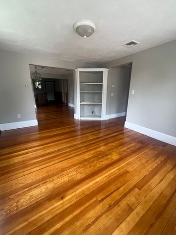 336 Lincoln Ave 2, Saugus, MA 01906
