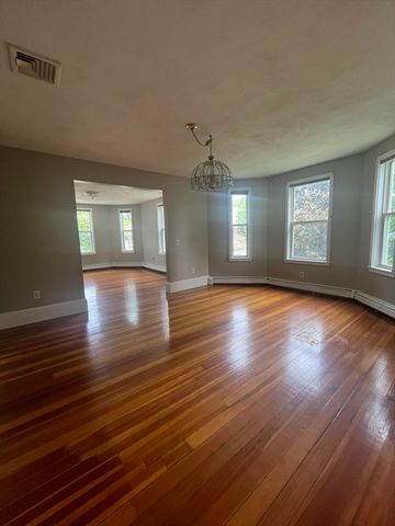 336 Lincoln Ave 2, Saugus, MA 01906