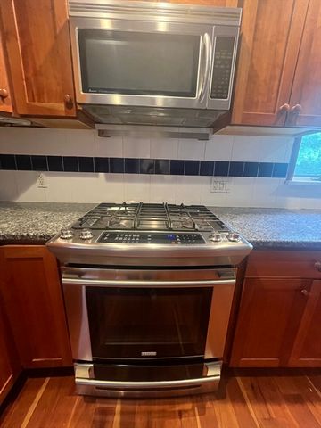 336 Lincoln Ave 2, Saugus, MA 01906