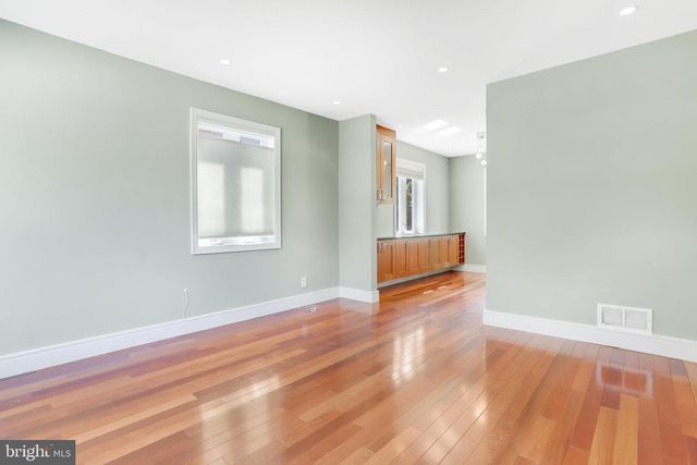 5-A CUSTIS AVE E, Alexandria, VA 22301