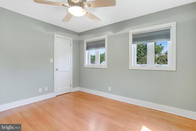 5-A CUSTIS AVE E, Alexandria, VA 22301