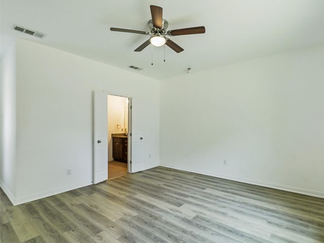 8425 Whitney Drive, White Settlement, TX 76108