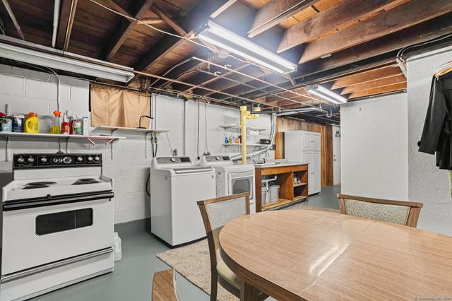 53 Cleveland Street, Putnam, CT 06260