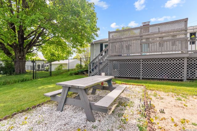 53 Cleveland Street, Putnam, CT 06260