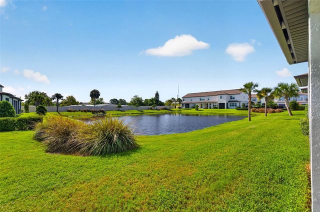 11301 BEACH WALK WAY NE, St Petersburg, FL 33716