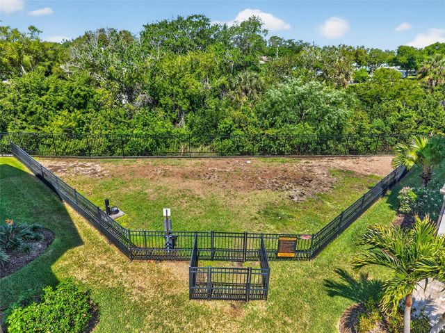 11301 BEACH WALK WAY NE, St Petersburg, FL 33716