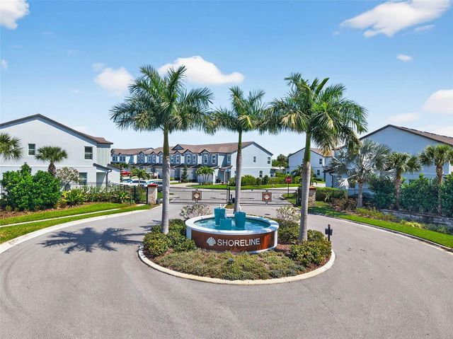 11301 BEACH WALK WAY NE, St Petersburg, FL 33716