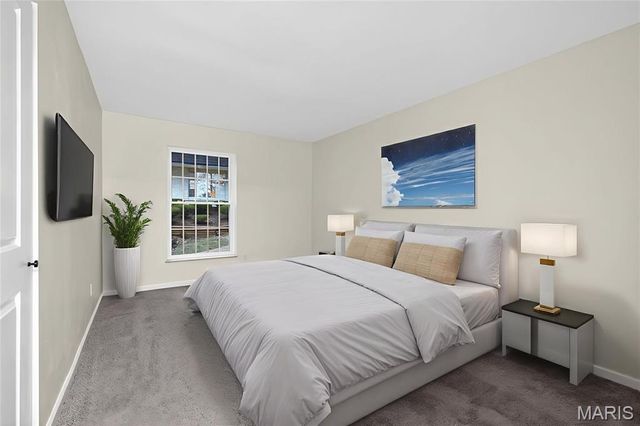 4392 Chateau De Ville Drive A, St Louis, MO 63129