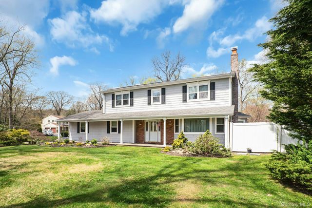 39 McLane Drive, Dix Hills, NY 11746