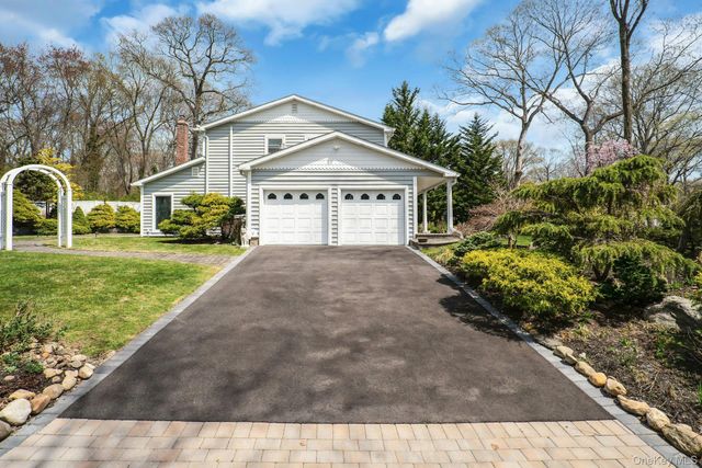 39 McLane Drive, Dix Hills, NY 11746