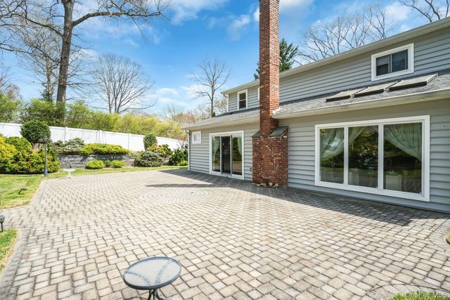 39 McLane Drive, Dix Hills, NY 11746