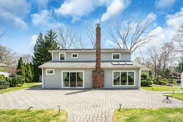 39 McLane Drive, Dix Hills, NY 11746