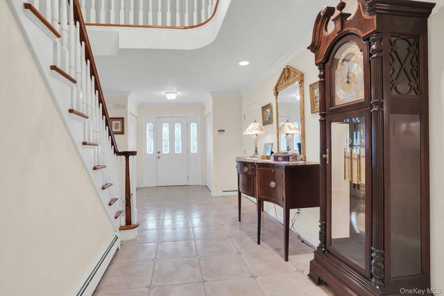 39 McLane Drive, Dix Hills, NY 11746
