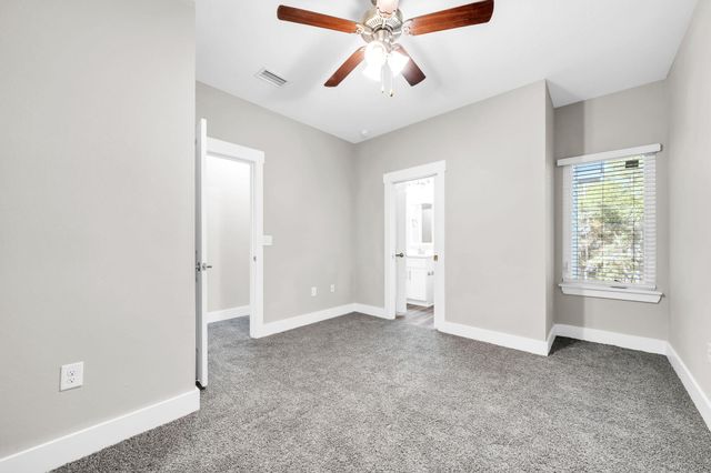 284 North Sand Palm, Freeport, FL 32439