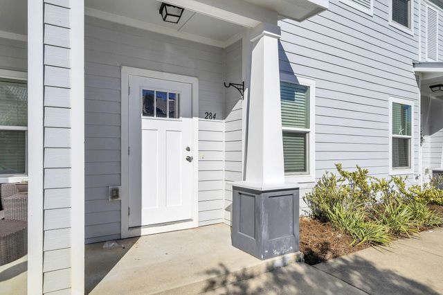 284 North Sand Palm, Freeport, FL 32439