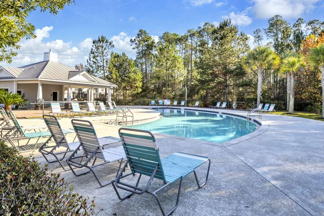 284 North Sand Palm, Freeport, FL 32439