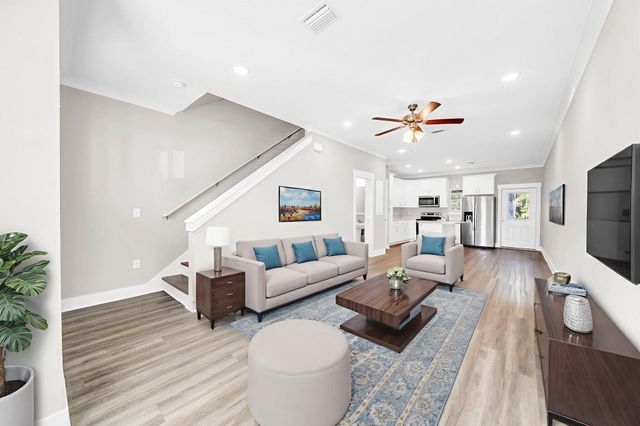 284 North Sand Palm, Freeport, FL 32439