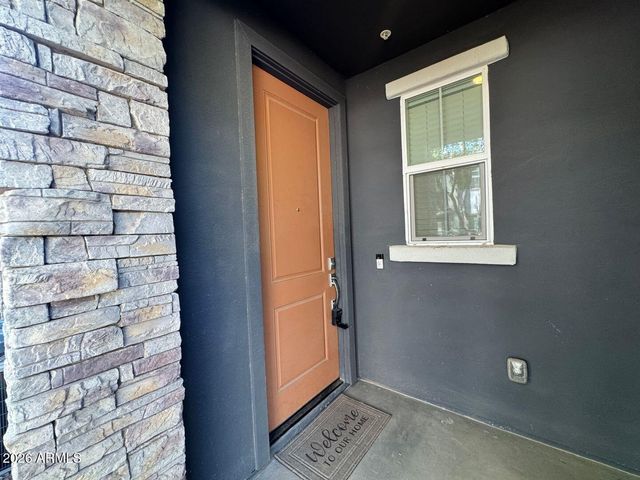 2354 E HUNTINGTON Drive, Phoenix, AZ 85040