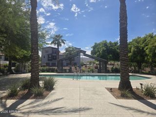 2354 E HUNTINGTON Drive, Phoenix, AZ 85040
