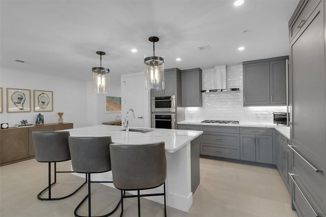 1035 SEASIDE DRIVE 308, Sarasota, FL 34242