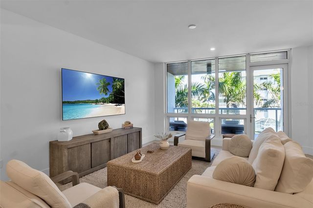 1035 SEASIDE DRIVE 308, Sarasota, FL 34242