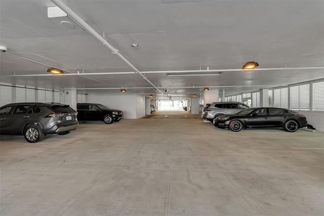 1035 SEASIDE DRIVE 308, Sarasota, FL 34242