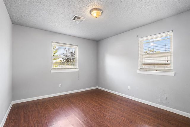 410 Jarman Drive, Mcloud, OK 74851