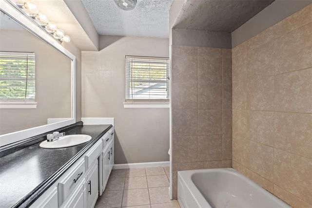 410 Jarman Drive, Mcloud, OK 74851