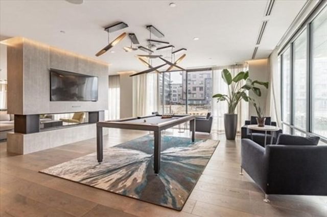 45 Lewis St 401, Boston, MA 02128