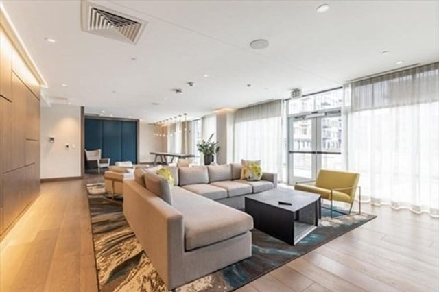 45 Lewis St 401, Boston, MA 02128