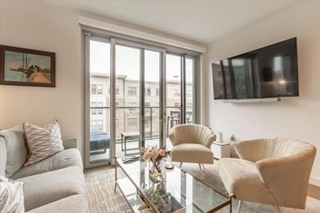45 Lewis St 401, Boston, MA 02128