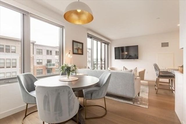 45 Lewis St 401, Boston, MA 02128