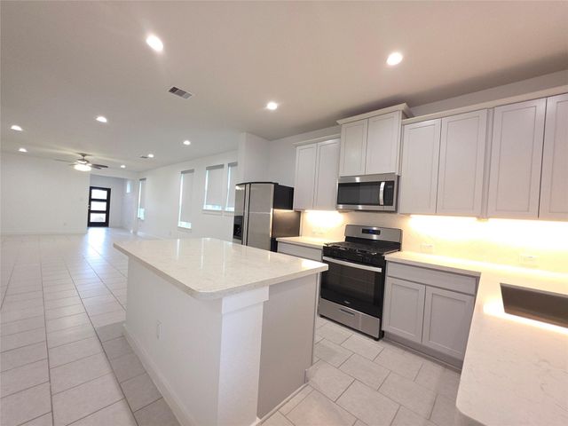 40732 Guillemont Lane, Magnolia, TX 77354
