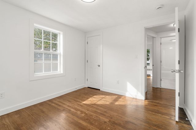 10 Strafford Rd 10, Westwood, MA 02090