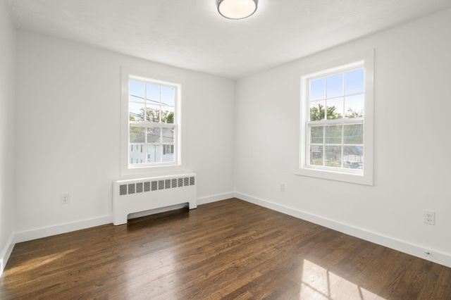 10 Strafford Rd 10, Westwood, MA 02090