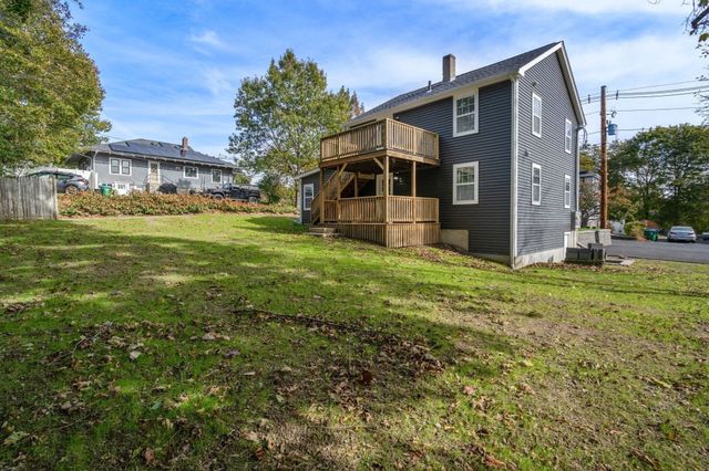 10 Strafford Rd 10, Westwood, MA 02090