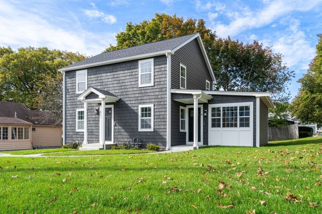 10 Strafford Rd 10, Westwood, MA 02090