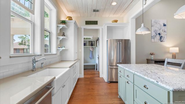 2730 Beaver, New Braunfels, TX 78132