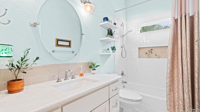 2730 Beaver, New Braunfels, TX 78132