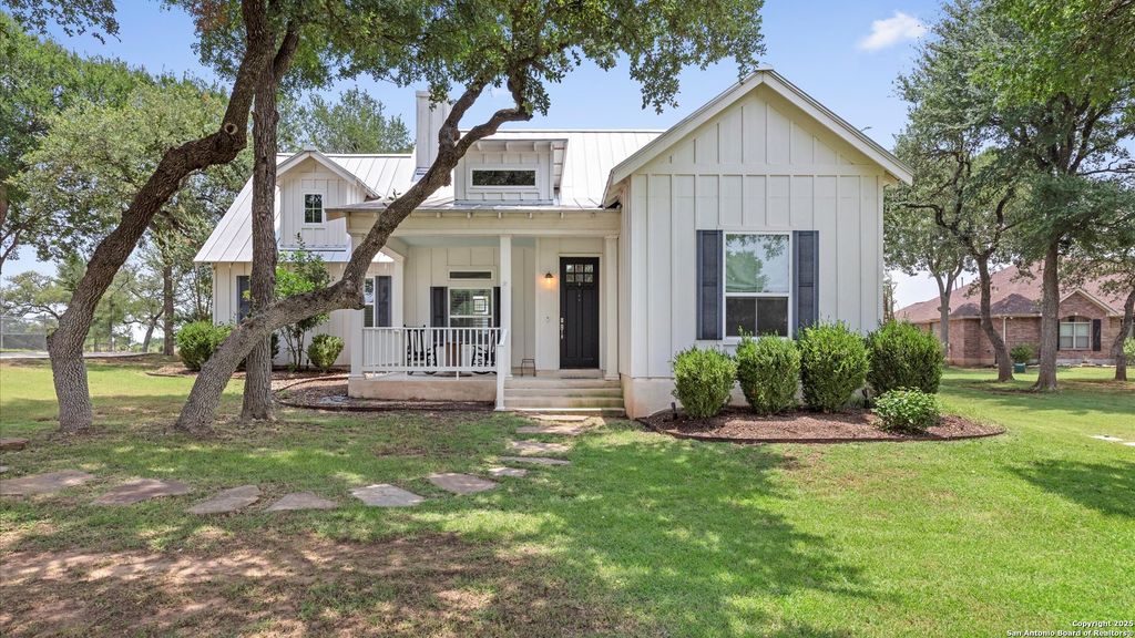 2730 Beaver, New Braunfels, TX 78132