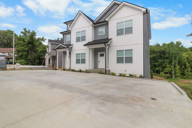 409 Cook Dr B, Clarksville, TN 37042