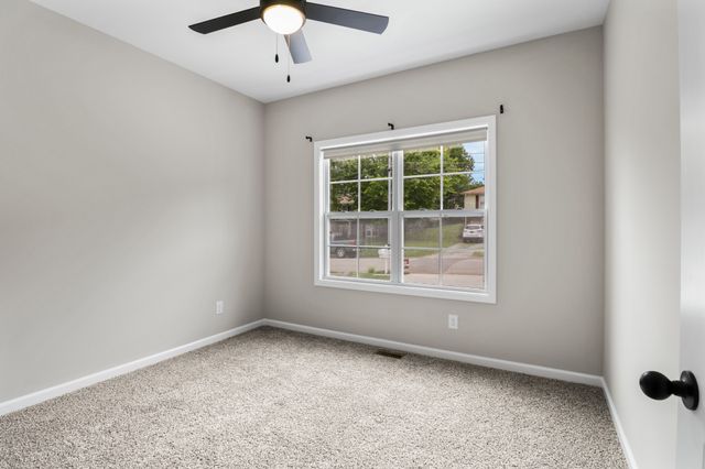 409 Cook Dr B, Clarksville, TN 37042