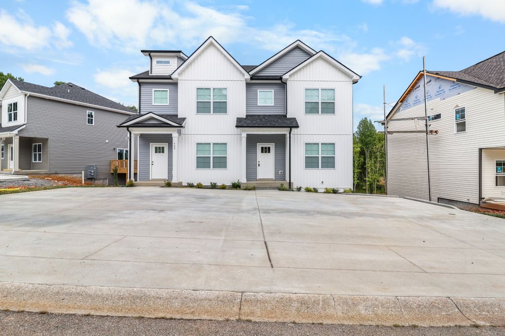 409 Cook Dr B, Clarksville, TN 37042