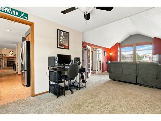 845 RAINTREE Way, Springfield, OR 97477